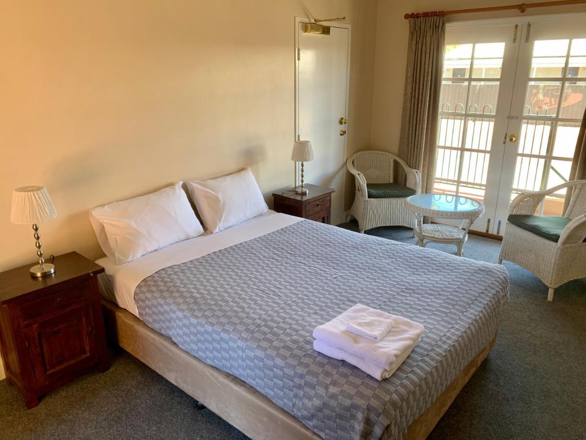 Settlers Hotel 요크 외부 사진