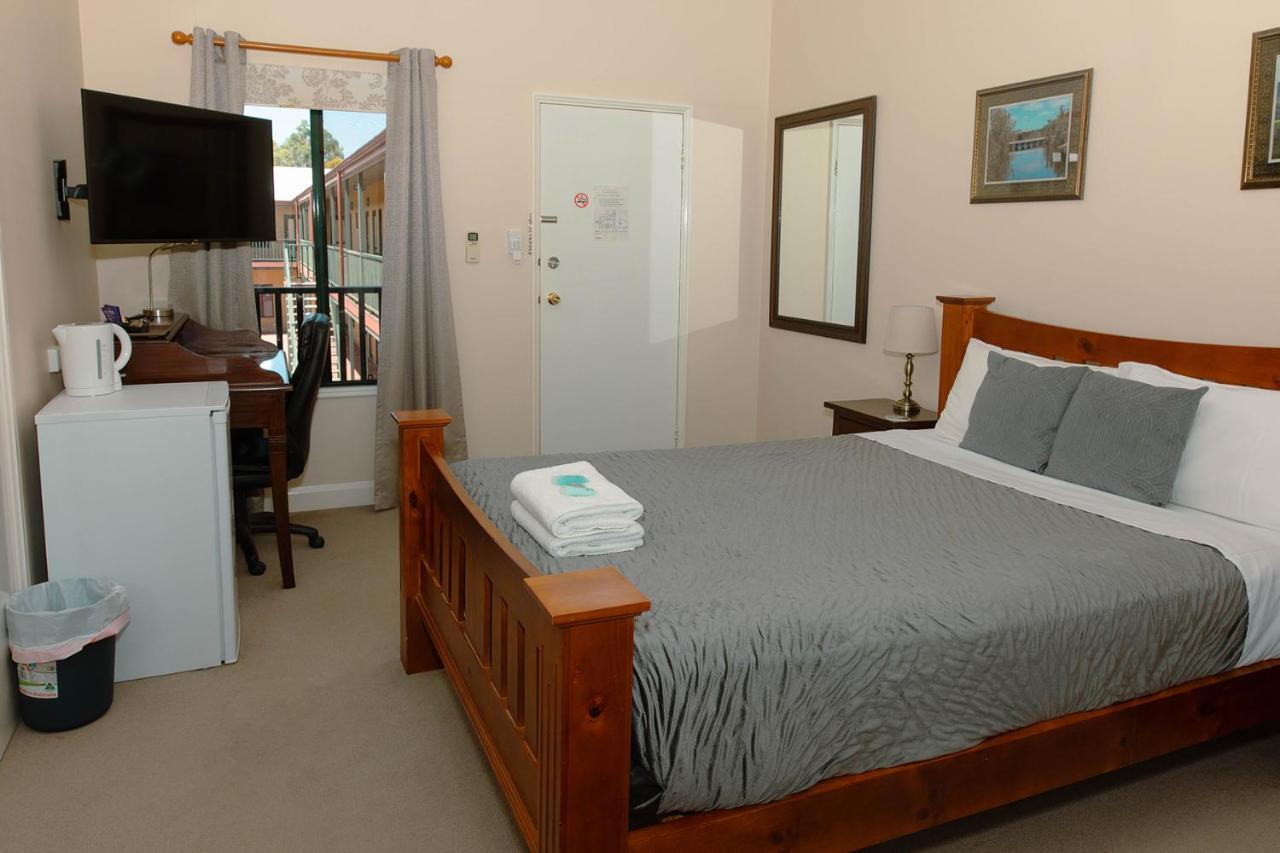 Settlers Hotel 요크 외부 사진
