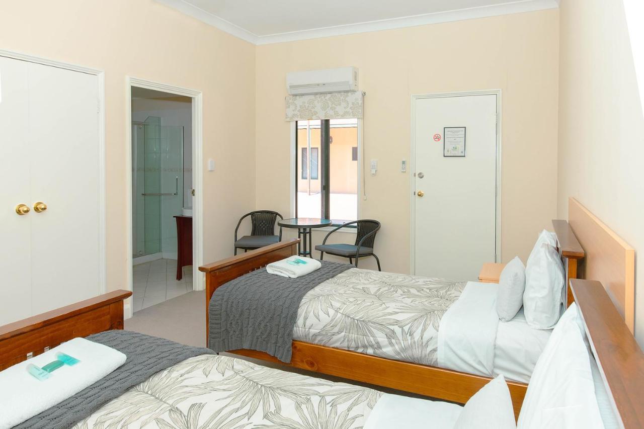Settlers Hotel 요크 외부 사진