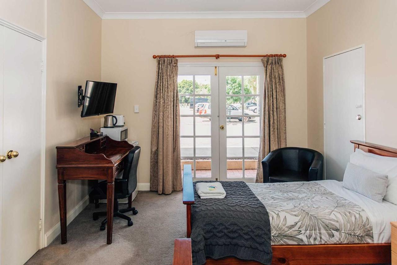 Settlers Hotel 요크 외부 사진